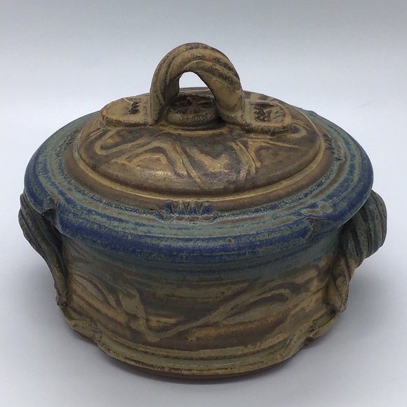 Vintage Signed Studio Art Pottery Covered Dish - Picture 1 of 13